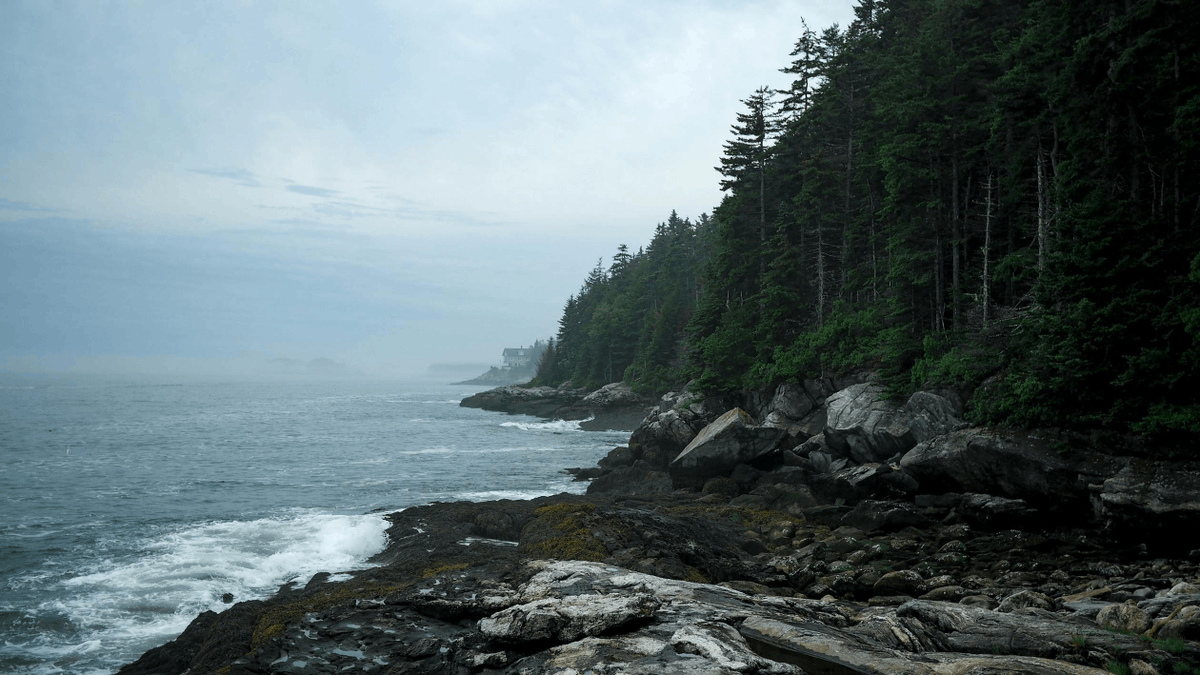 _TheIdeaRoom's tweet photo. Maine Wasn’t Vacation Land When We Lived There https://t.co/z7hho2G0dT https://t.co/3fZai4dqC2