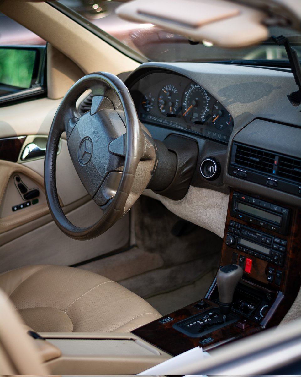 miaterialist's tweet photo. Interior 👇 https://t.co/21R8W1qMAX