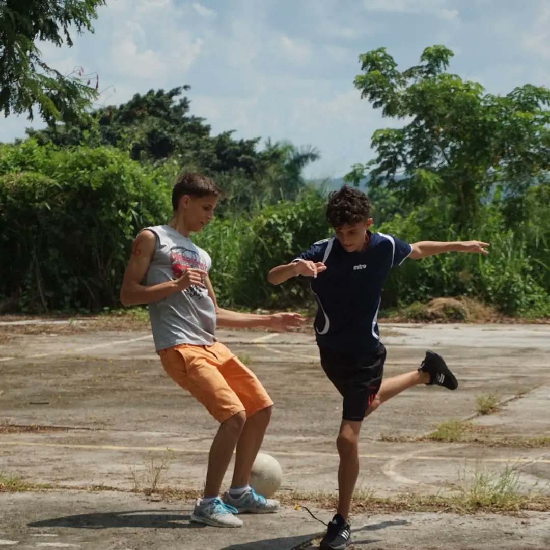 ⚽📲|| Actualidad del “Mundial IPVCEÑO 2024”:

⚛️ Felicitaciones para los equipos URSS ♦️ y Bélgica 🇧🇪, ganadores de la jornada 1️⃣ del grupo C.

👉 Más noticias aquí: whatsapp.com/channel/0029Va…

#ipvcecm #ipvcecarlosmarx