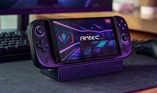 nvworld's tweet photo. #Antec выпускает игровой портативный компьютер Core HS с клавиатурой https://t.co/kzTuua9JZ3 #компьютеры https://t.co/cka0RJqP74