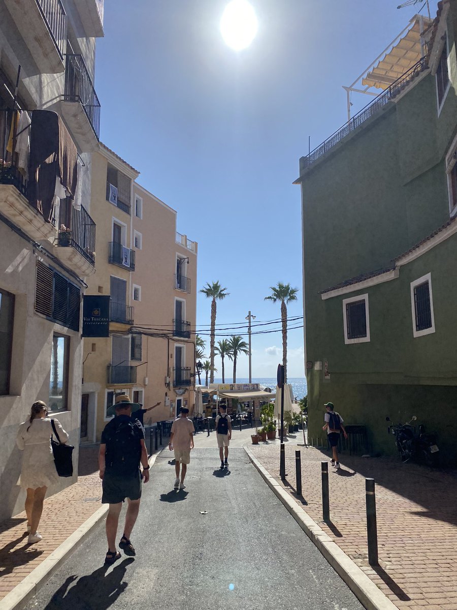 You’re life is ultimately decided by how you view the present moment.

Unhappy? 

You won’t all of a sudden be happier by moving to another country.

Dissatisfied? 

You will always be dissatisfied until you see your accomplishments.

Nothing changes randomly.

Be grateful for