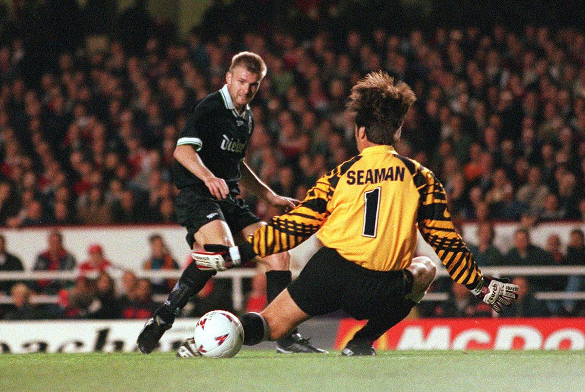 🔙 in 1️⃣9️⃣9️⃣6️⃣: Wir gewinnen beim FC <a href="/Arsenal/">Arsenal</a> im UEFA-Cup mit 3:2 ✨

Weitere Geschichten, interessante Anekdoten und Aufeinandertreffen mit britischen Teams seht ihr in der Sonderausstellung 𝓑𝓸𝓻𝓾𝓼𝓼𝓲𝓪 𝓾𝓷𝓭 𝓭𝓲𝓮 𝓑𝓻𝓲𝓽𝓮𝓷 natürlich in der #FohlenWelt 🇬🇧

#dieFohlen