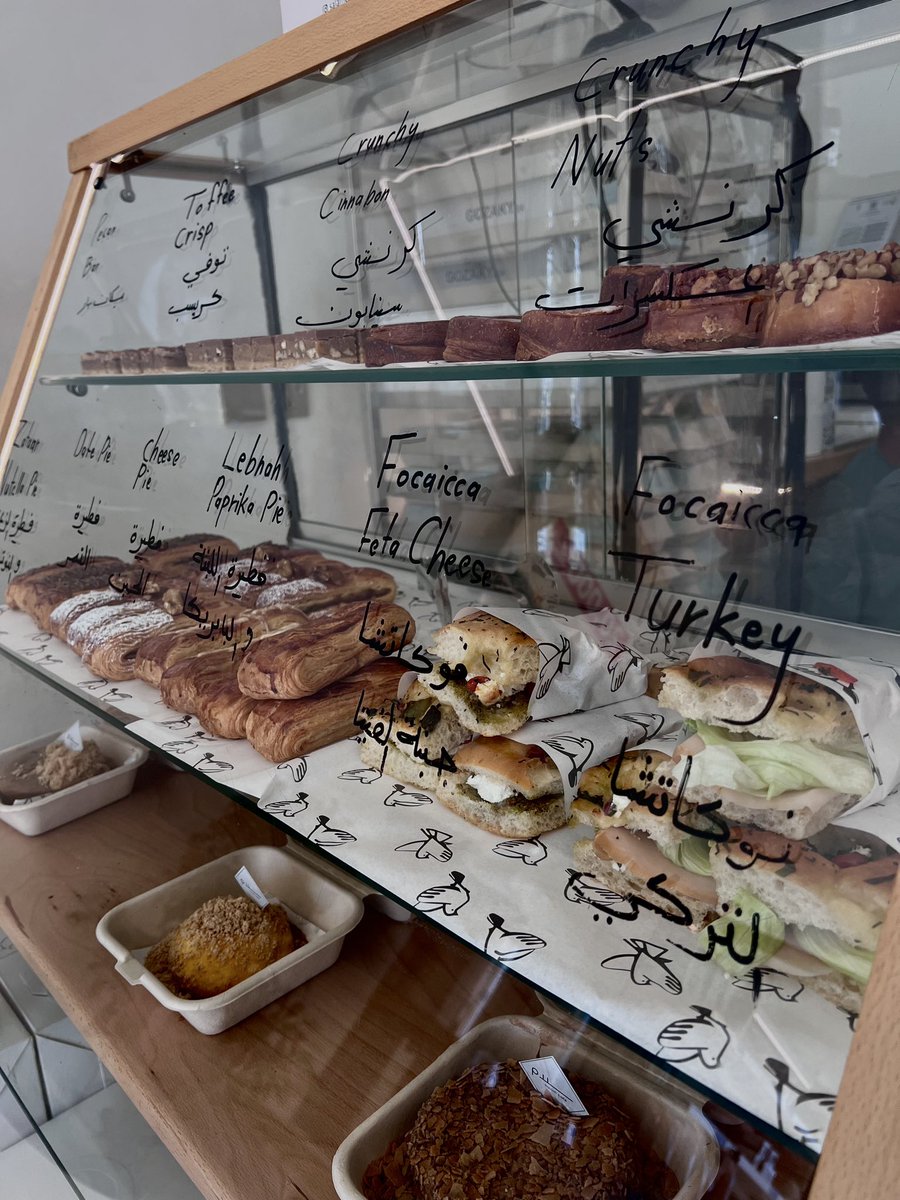 دليلك لمقاهي ومطاعم الرياض ☕️🍽 tweet media