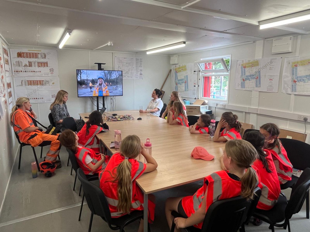 Our #GMIYorkshire team working on Rialto House, York hosted an insightful Women in Construction session for the children of two local primary schools 👷‍♀️

#BuildingBeyond #BuiltbyGMI #Careers #WomenInConstruction