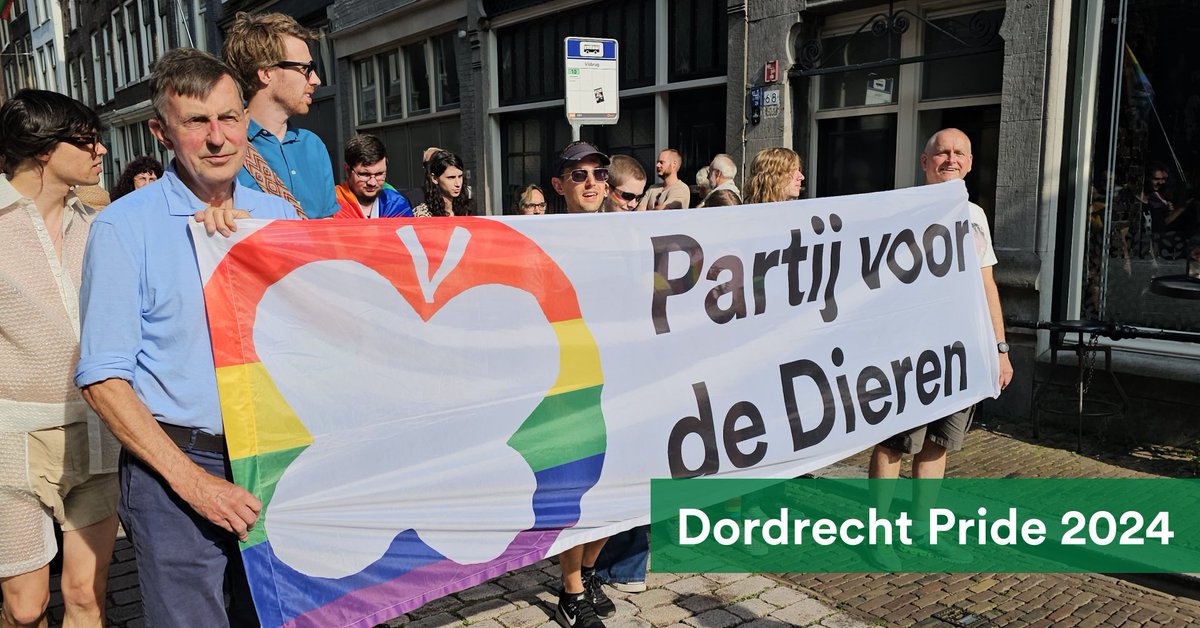 Afgelopen zaterdag liepen we met trots mee met Dordrecht Pride, voor een samenleving waar niemand hoeft te strijden voor hun recht om zichzelf te zijn. 🏳️‍🌈 

Als partij zetten ons dan ook actief in om dit in de toekomst de standaard te maken ✊ #pride #samensterk #loveislove