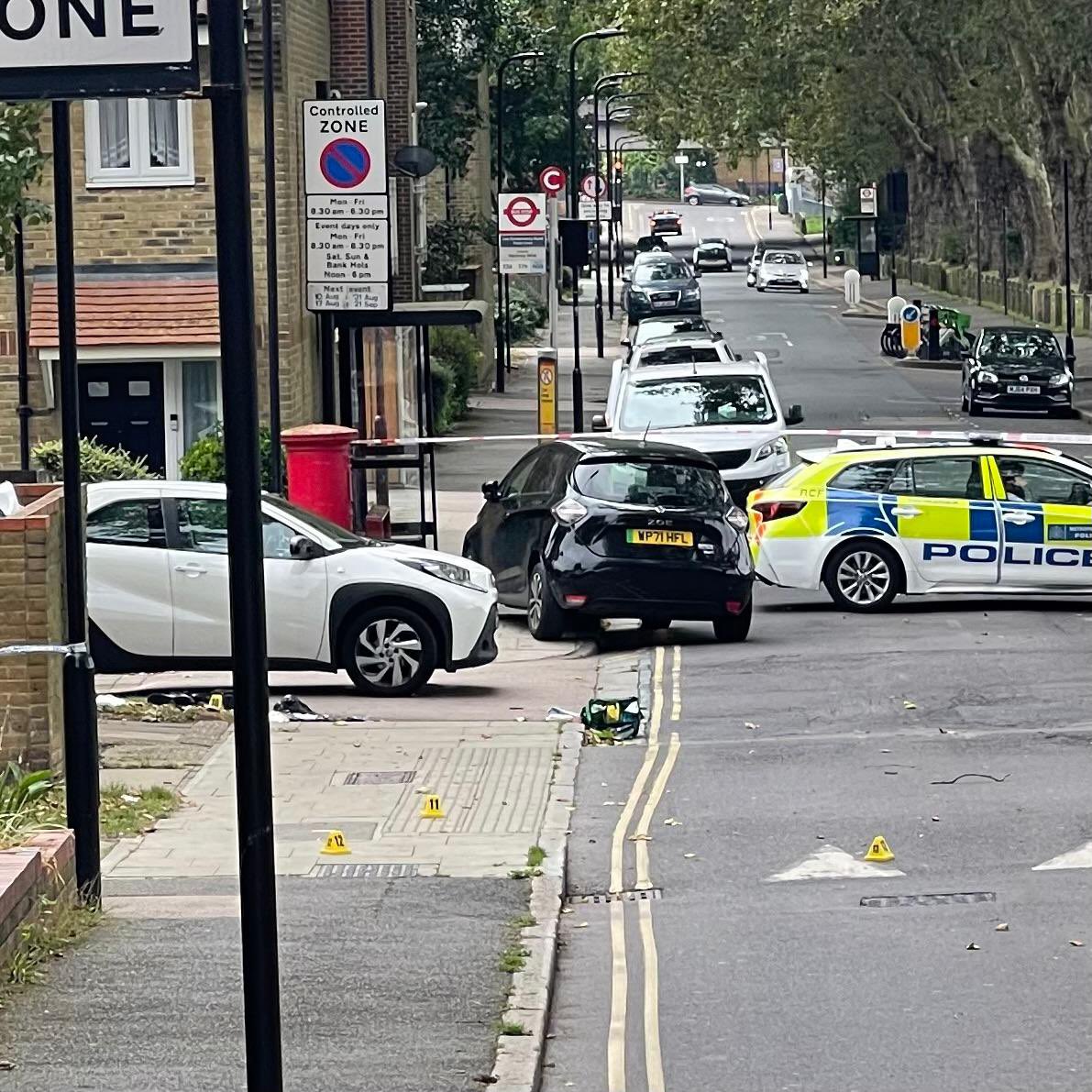 Sarah Sarah tweet media