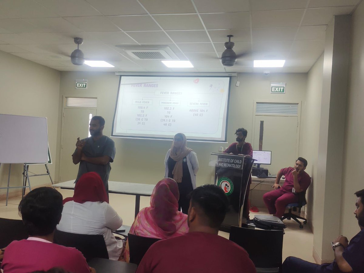 SichnMedia's tweet image. At  #SICHN Children's Hospital Sukkur held a session on “Fever and Its Management.” The presentation was led by Muzamil Ahmed and facilitated by Dr. Tahreem.
#childrenshospital #fevermanagement #pediatriccare #healthcareworkshop #childhealth #sukkur @BBhuttoZardari @AzraPechuho