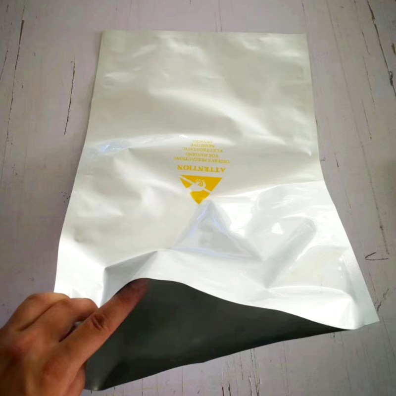 Yuanlongpack's tweet image. ⚙️ Technical Specifications of ESD Bags
ESD anti-static bags feature a 3-layer or 4-layer construction with static shielding below 30V and a rapid static discharging time of less than 0.03 seconds. 
#TechnicalSpecs #ESDStandards #StaticShielding #Durability