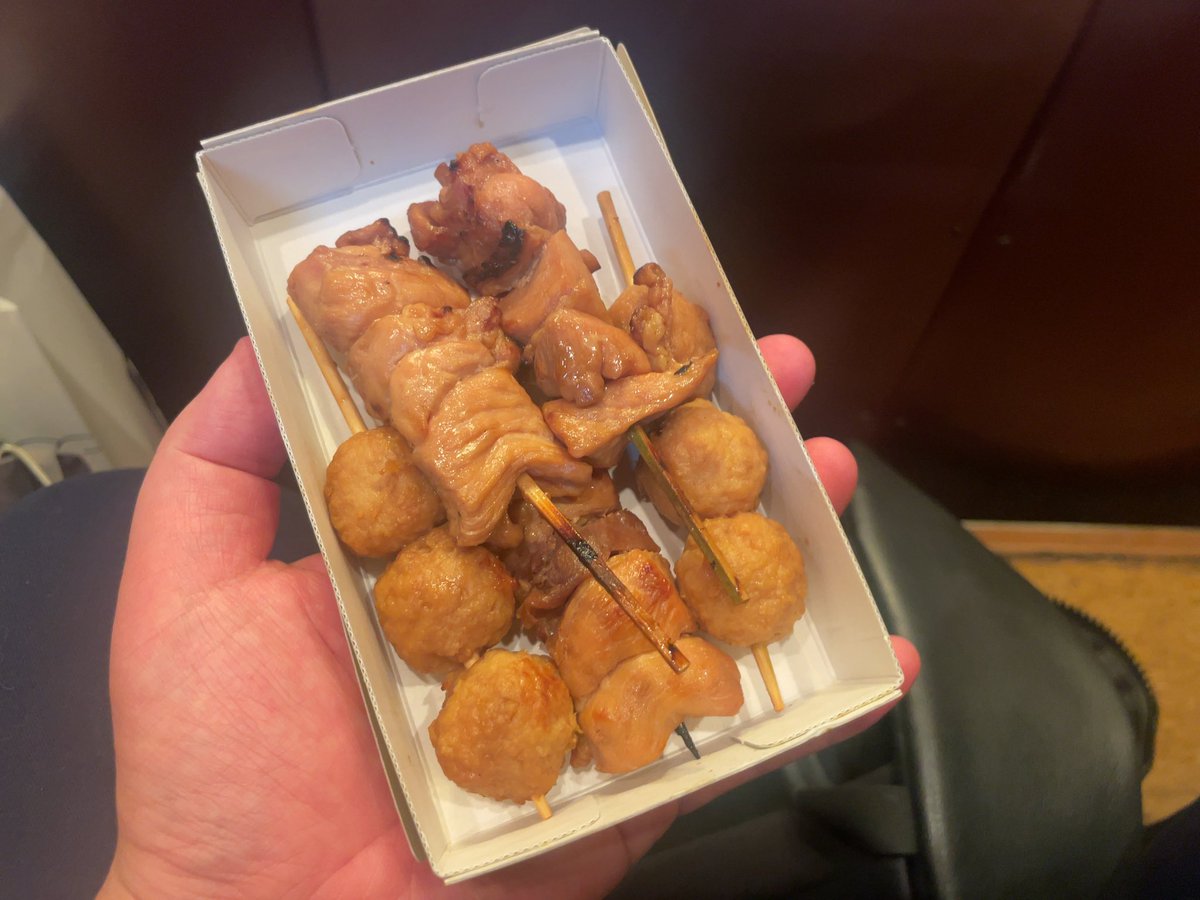 dogyear_capital's tweet image. #国技館グルメ 美味しかった😋

#国技館ちゃんこ #幕の内弁当 #国技館やきとり