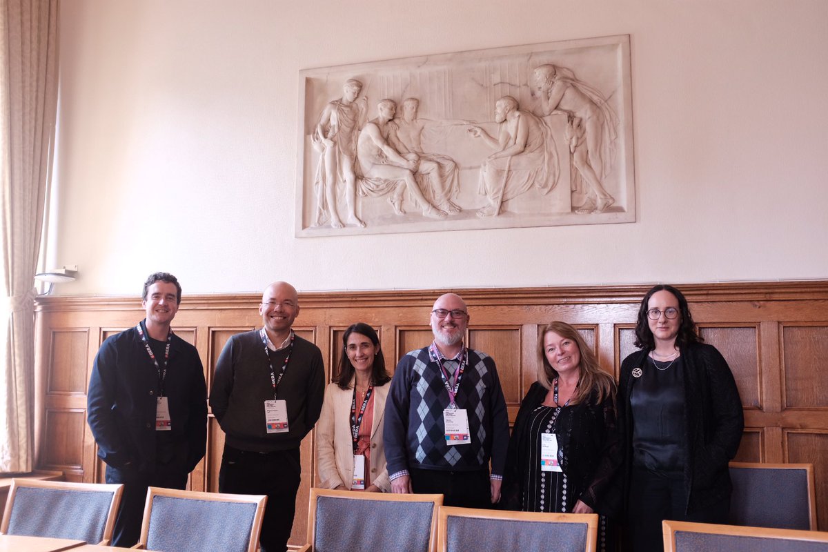WERA (@wera_edresearch) on Twitter photo Lovely to meet our colleagues from the <a href="/EducationUoM/">Manchester Institute of Education (MIE)</a>, University of Manchester, who are graciously hosting the #BERAWERA2024 this year. Looking forward to continuing collaborations to advance educational research on a global scale and for the common good. Lovely to meet our colleagues from the <a href="/EducationUoM/">Manchester Institute of Education (MIE)</a>, University of Manchester, who are graciously hosting the #BERAWERA2024 this year. Looking forward to continuing collaborations to advance educational research on a global scale and for the common good.