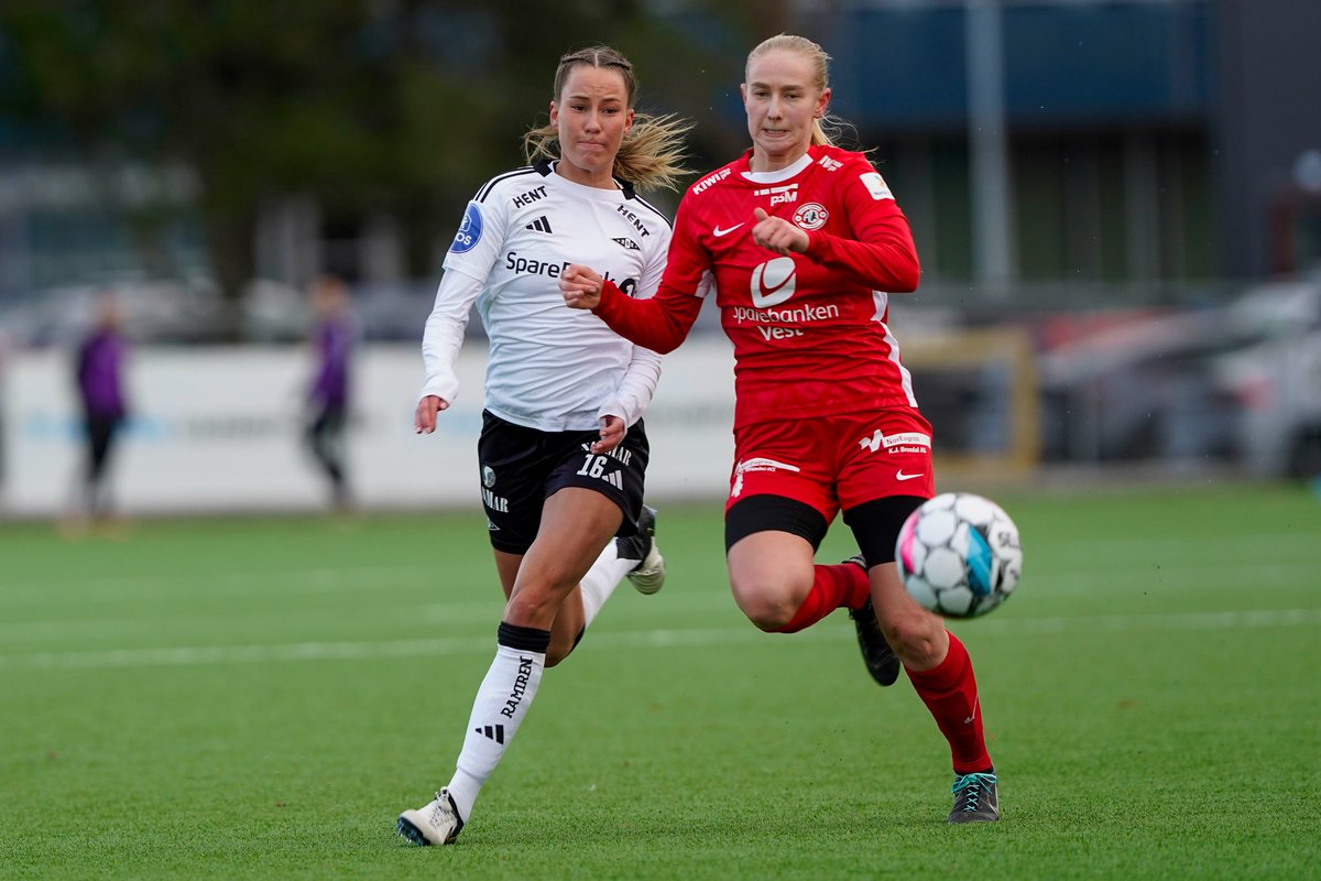 Allerede torsdag klokken 17:30 spiller vi seriekamp på hjemmebane når Arna-Bjørnar er motstander i årets Pride-kamp på Koteng Arena 🌈

Støtt et viktig budskap og støtt Rosenborg! 🖤🤍

🎟️ rbk.no/billetter