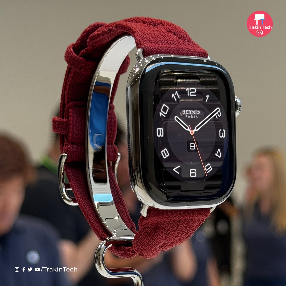 TrakinTech's tweet image. Apple showcased new accessories at #AppleEvent 

- #AppleWatchSeries10 
- #AppleWatchUltra2 - Satin Black
- #AppleAirpods4