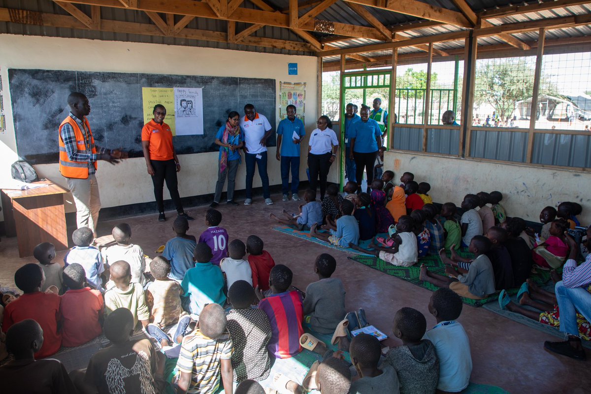 Rep <a href="/ShaheenSnilofer/">Shaheen Nilofer</a> at the Kalobeyei reception centre, where UNICEF supports children to access protection services. 

The centre helps identify and refer unaccompanied, separated &amp; vulnerable refugee children to @DCS_Kenya for psychosocial support, protection &amp; care services.