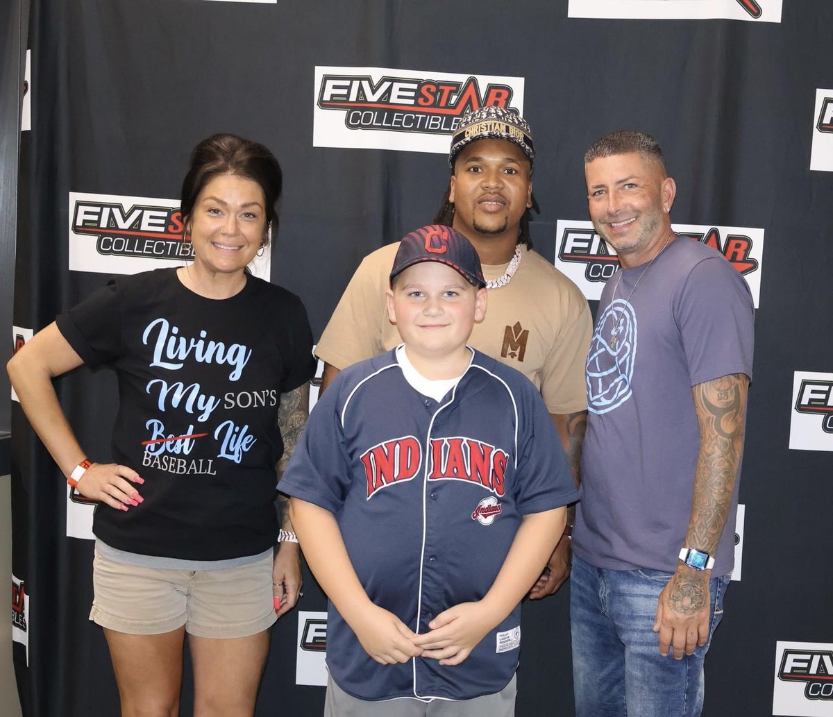 Got to meet my idol Jose Ramirez <a href="/CleGuardians/">Cleveland Guardians</a> #thirdbase #Baseball