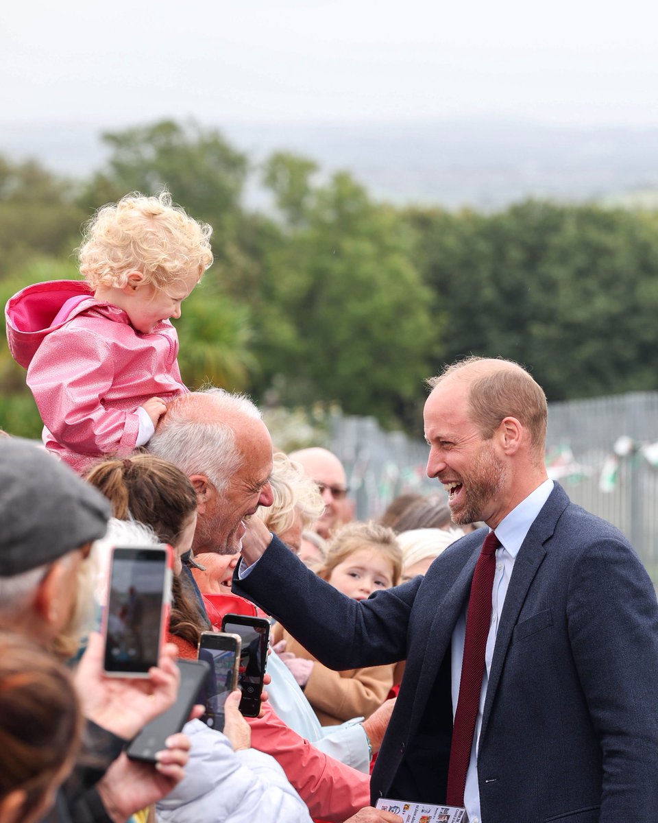 The Prince and Princess of Wales tweet media