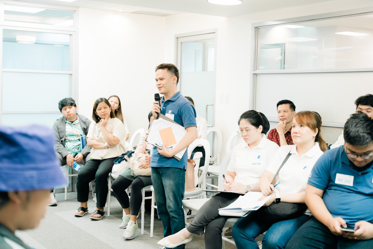 Septrin_Calamba's tweet image. On 1 September, Konrad Adenauer Stiftung Philippines and our DelDem team co-organised the #ShareKoLang, a deliberative forum on ‘community aspirations’ with 24 randomly selected citizens. Their aspirations are deeply relational, often intertwined with the #aspirations of others.