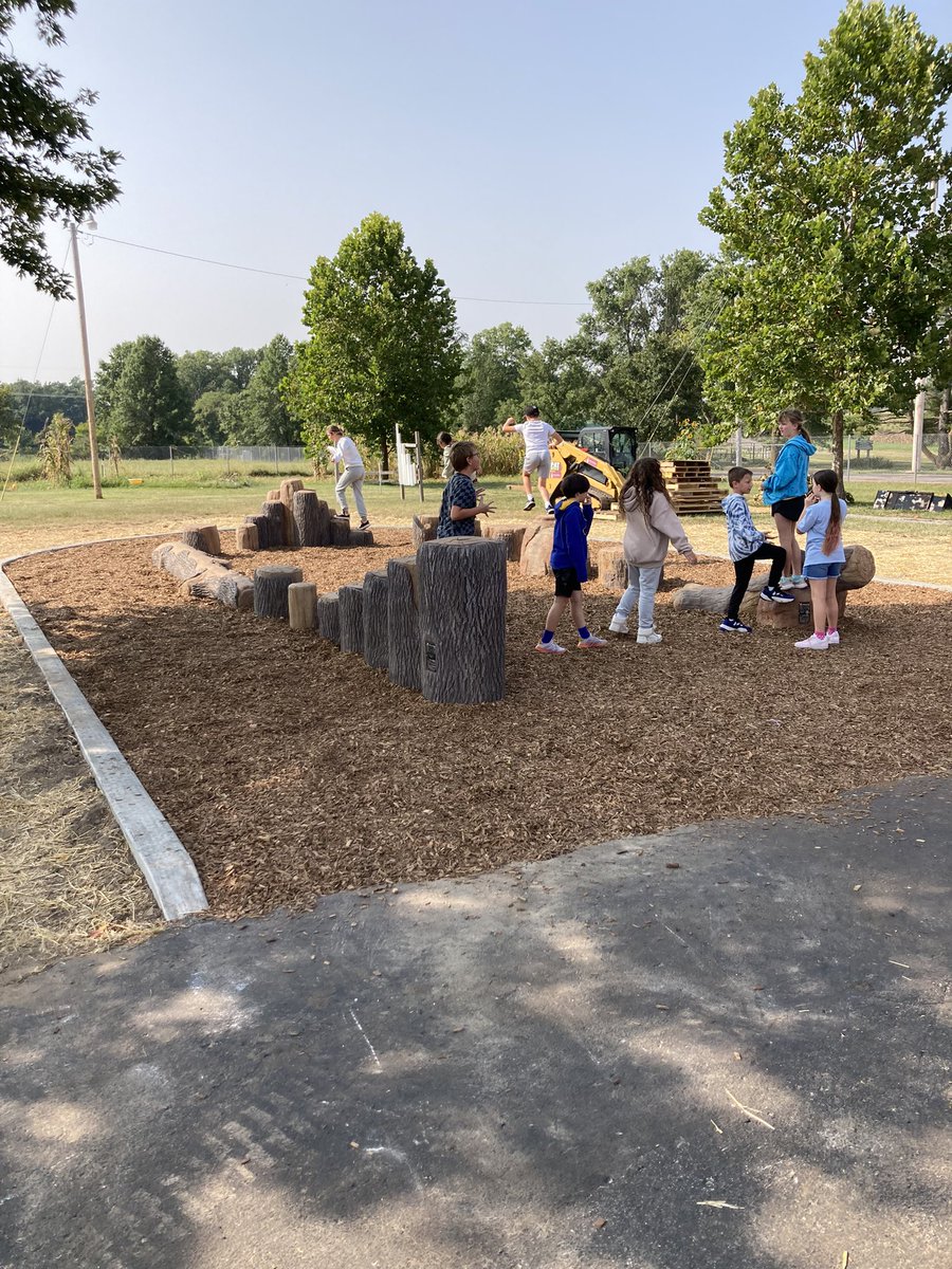 We’re outside enjoying the beautiful weather and our brand new nature play area. The Ss are loving the this spot and its equipment as they play cooperatively. #PrairieProud #cpsbest