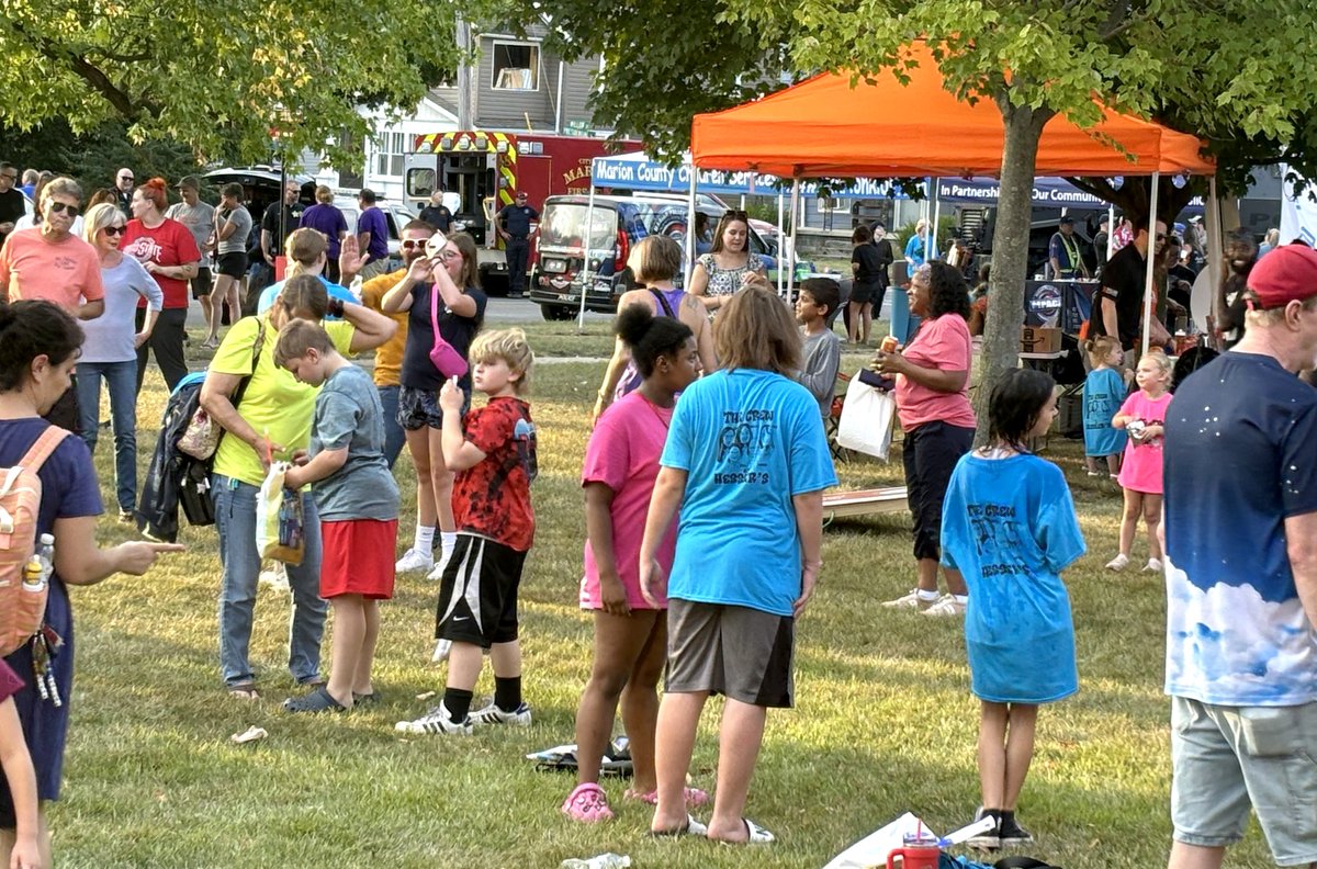 MCSPresidents's tweet photo. 👮 🚨 The Marion City Police Department wrapped up another amazing National Night Out! 🎇 🐕🦺 With a fantastic turnout at Grant Middle School for this year’s rescheduled event, it was a night to remember. #WeRPrexies #LoveYourSchool #LoveYourCity #MPACT #MarionProuD ❤️ 🖤 💙 https://t.co/veU5AHG2pC