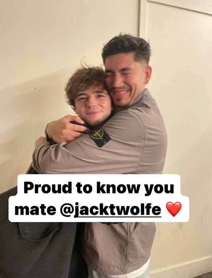 kirianotfound's tweet photo. IM ACTUALLY CRYING I LOVE THEM SO MUCH

(via archies insta story) 
#SaveShadowAndBone #SixOfCrowsSpinoff #Kerch https://t.co/9EBjV86Z9r
