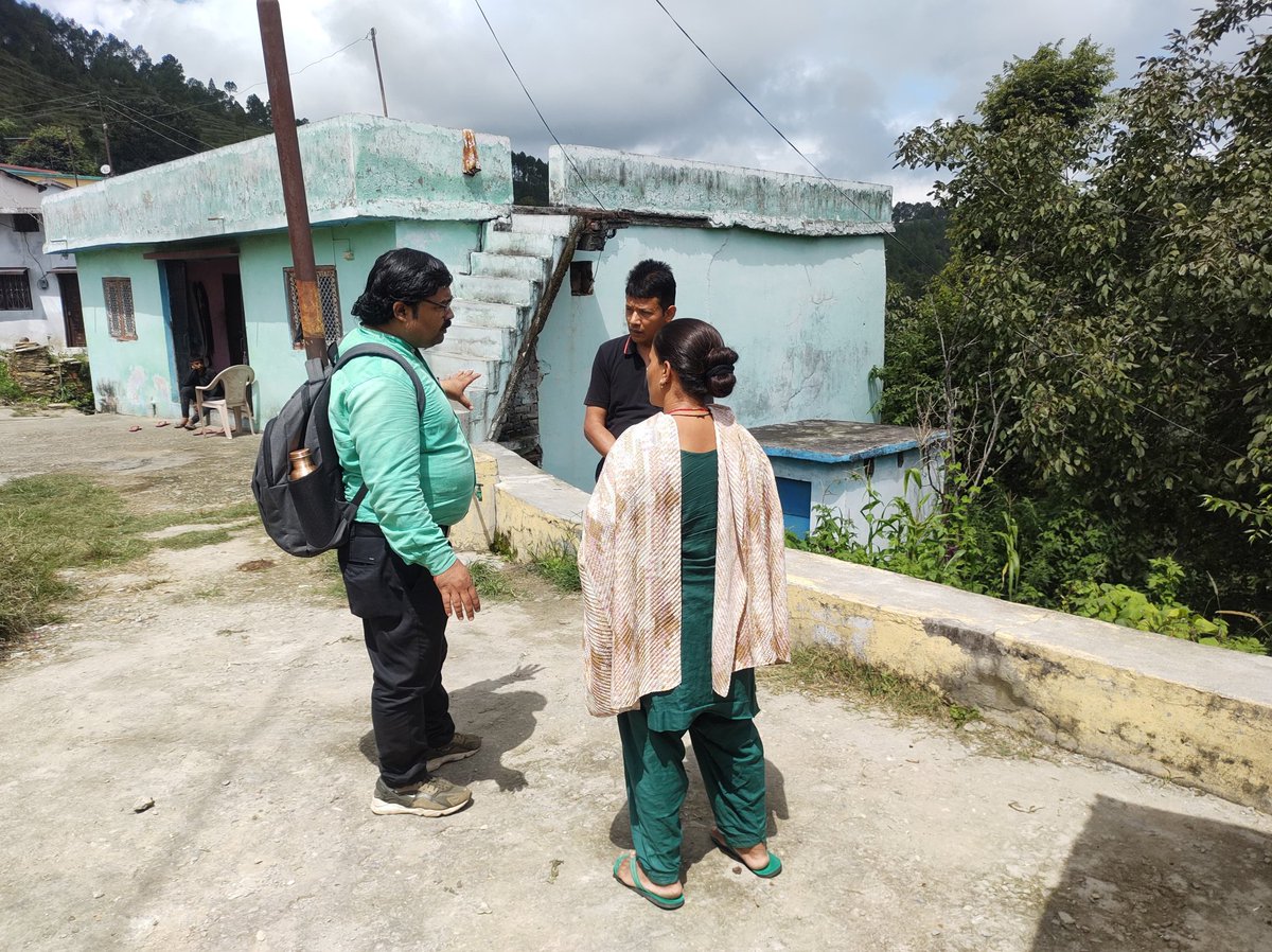 KotRduk's tweet photo. Today under block kot # small scale beneficiaryies for financial year 24_25 at various places of dewar, navan, kot and dewal were physically verified. AM sales and marketing kaushik sir and reap block staff members were present during the program. https://t.co/dZwl3y6y66