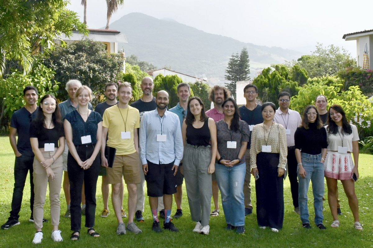 StableMarkets's tweet image. Back from an incredible @BIRS_Math workshop at Casa Matemática Oaxaca.
A weeklong dive into Bayes - ranging from nonparametrics to MCMC & causal inference birs.ca/events/2024/5-…
Big thanks to Alejandra Avalos (@AleAviP), Peter Mueller, Fan Bu (@FannyBu214), & other organizers.