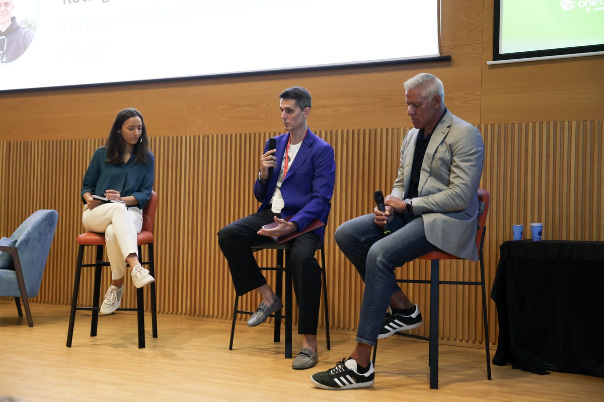 OTEuroleague's tweet photo. In early hours of the 2nd day of the One Team Workshop, @jarlauckas8  and Rodrigo De La Fuente shared some insights about their experience as Ambassadors.  

Arlauckas: "At my first event [of One Team] I thought, what if I had this when I was a player? I know it would’ve made me more of a complete person."

De La Fuente, who was deeply involved with One Team, shared a memorable experience from a session he attended, saying, "For me, it was something special, and this [initiative] truly works. The efforts you [One Team Managers and Coaches] are doing is working and changing lives."

#WeAreAllOneTeam