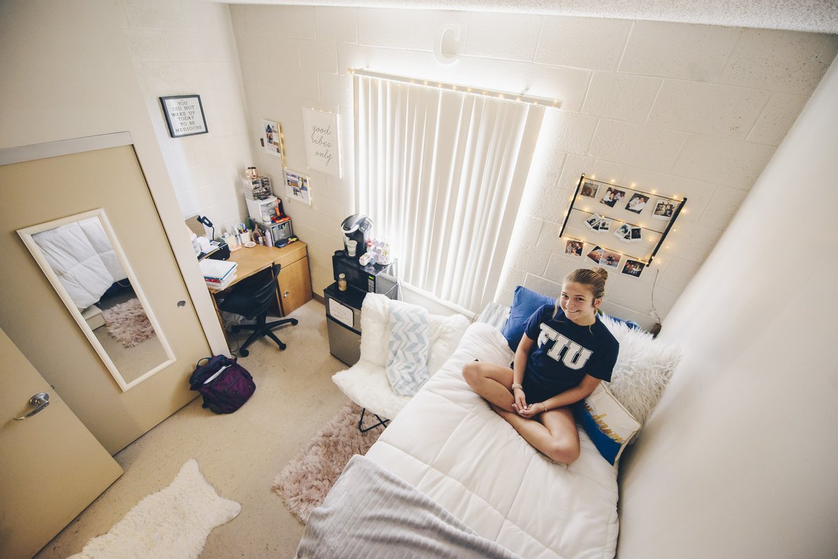 gigannilopez's tweet image. As the demand for student housing continues to grow, property managers and investors have a prime opportunity to capitalize on this expanding market. #studenthousingsurge #realestateguide

kasakane.com/blog/-seizing-…