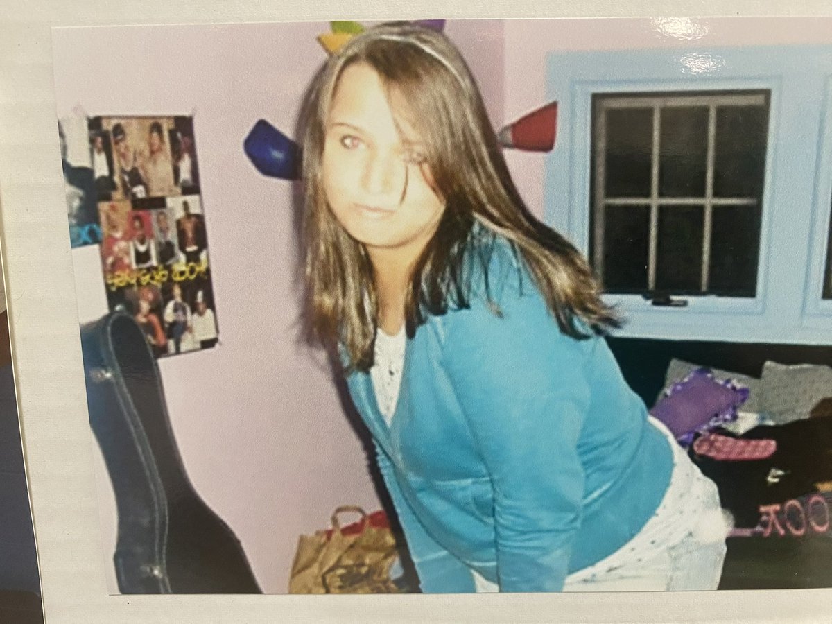 PaulPellis's tweet photo. Wishing my sweet angel a happy birthday in Heaven today…our baby girl would have turned 34. The pain never goes away especially on anniversaries so please always tell your children how much you love them…tomorrow is not promised 💔 https://t.co/xS3MlcT1aK
