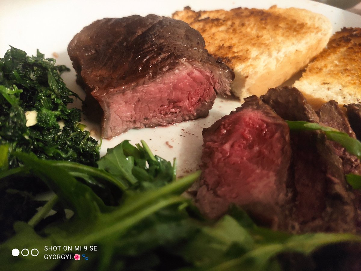 GyrgyiMolnr1's tweet image. Isten áldásával🌿🍃