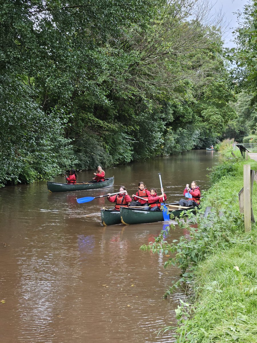 Stroud Green (@stroudgreensch) on Twitter photo Year 6 having the best time ever, as they always do <a href="/PendarrenHouse/">Pendarren House</a> 🌊🪖🧗🛶 #year6residential #bestweekever Year 6 having the best time ever, as they always do <a href="/PendarrenHouse/">Pendarren House</a> 🌊🪖🧗🛶 #year6residential #bestweekever