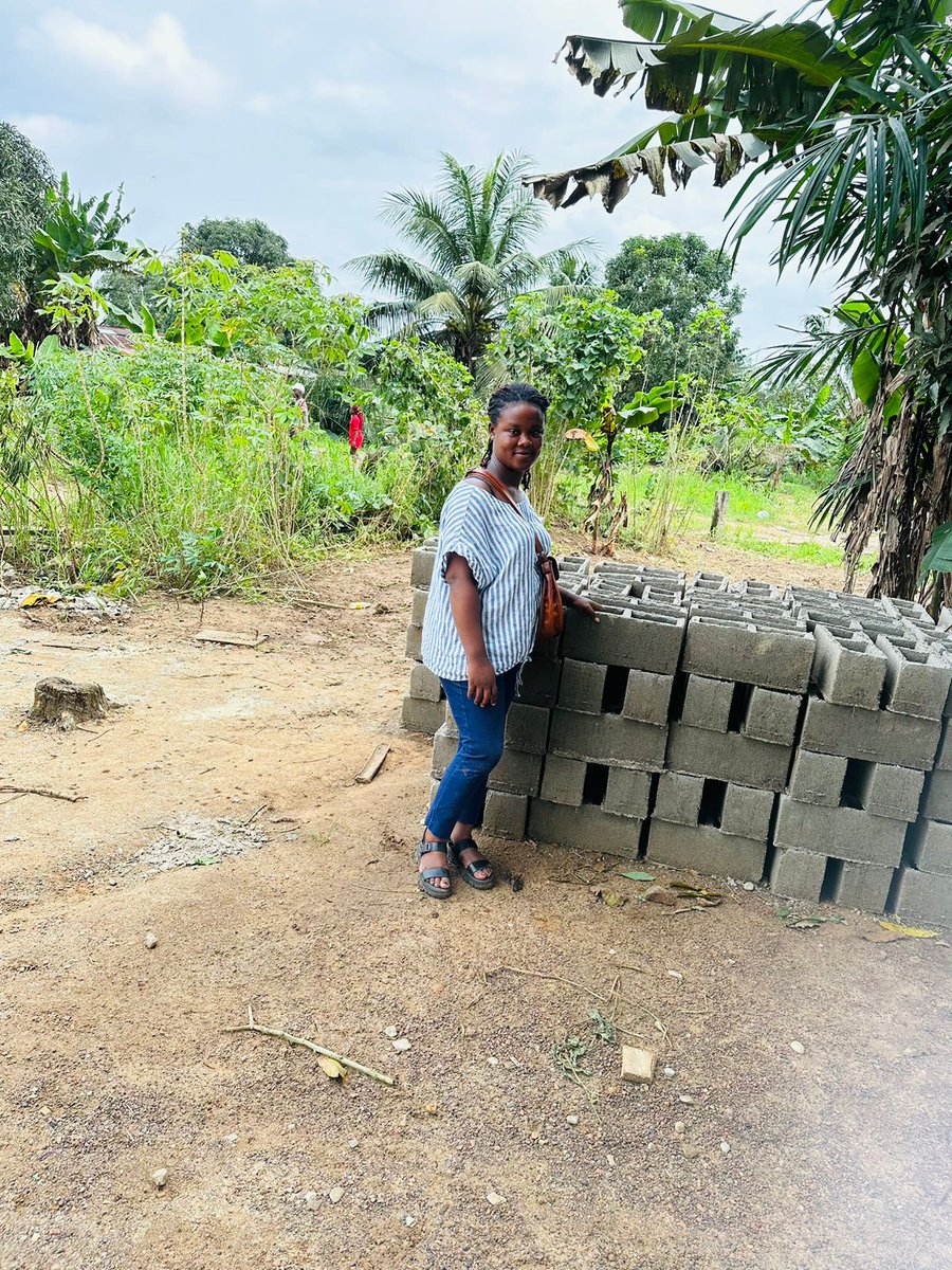 Summer_School1's tweet photo. AlumniSpotlight: @rappunzeal59915 inspired by #NSSCJ4,is building a Climate-Smart Pharmacy in Bloto Town,Liberia! With ClimateCare Initiative,she's tackling health needs and climate challenges.This solar-powered pharmacy will boost resilience against climate-related health risks. https://t.co/PbS4ZolJhn