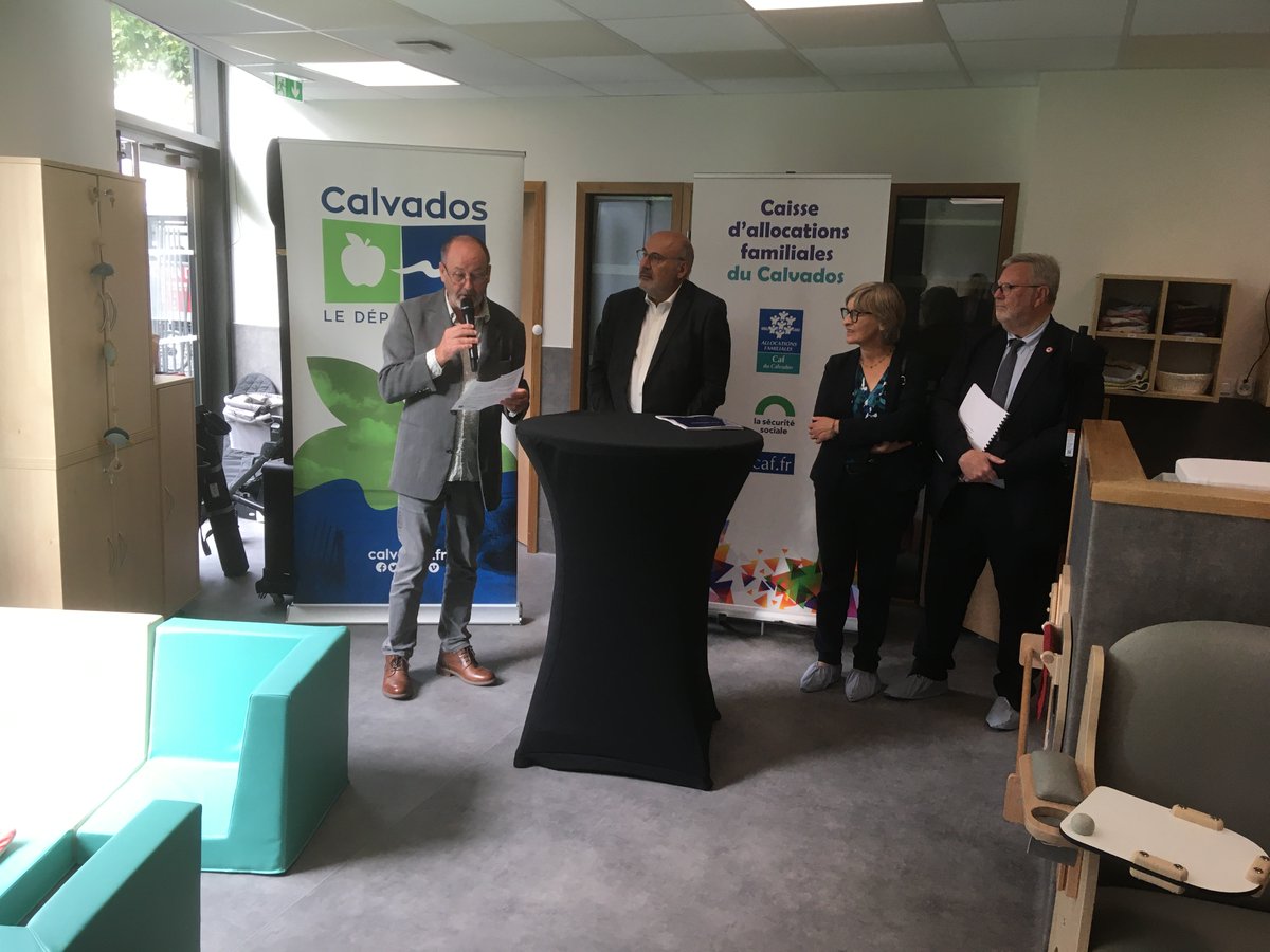 Caf du Calvados tweet media