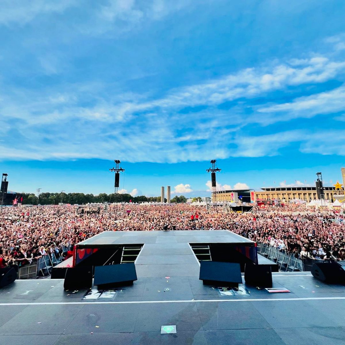 ⠀⠀ 
A performance starts long before the crowd sees it. There's a deeper connection when practice turns into something more, a continuation of the story we began on that stage.
⠀⠀⠀