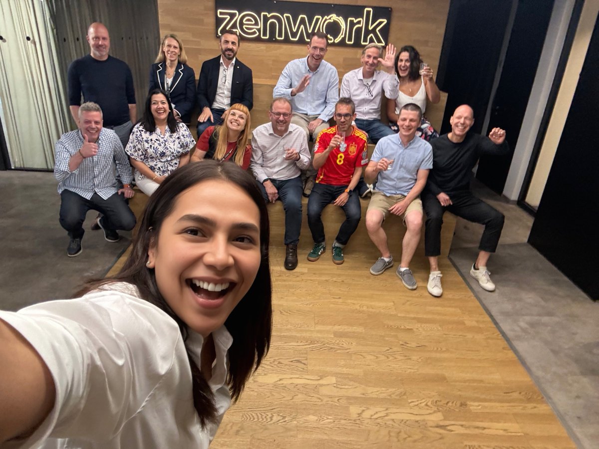 collibra's tweet image. Czech-ing in with our customers in Prague! 🇨🇿 Our team had the chance to connect directly with customers and hear their stories firsthand. The stories were as rich as the city’s history, and the view of Prague Castle was the perfect end to the day. 🏰✨ 

#OneCollibra