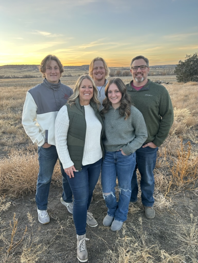 21 tips for raising your kids to want to hang out with you when they are teenagers

1) Love them