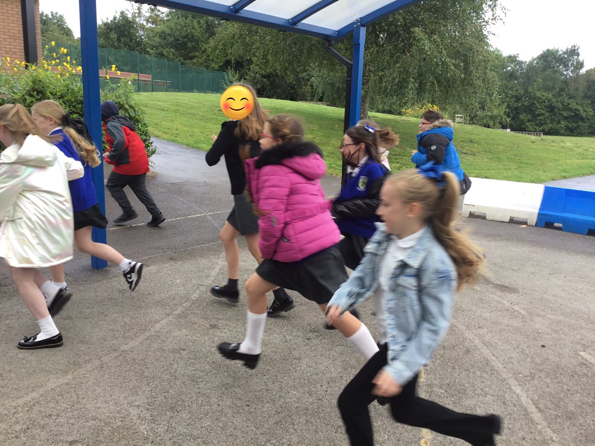 GorsewoodPrimar's tweet photo. Year 5 have been learning their compass directions and playing corners with places in the UK. #GorsewoodGeography #60active https://t.co/u2W87TsZod