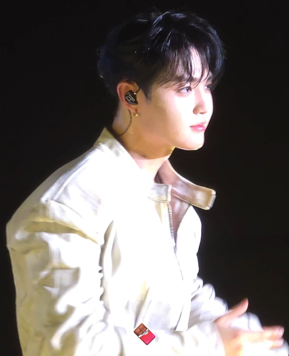 초코 tweet media