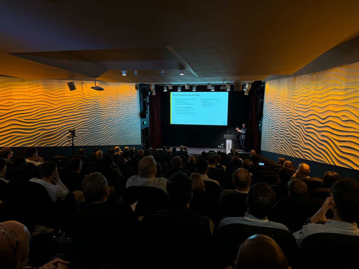 knime's tweet photo. DataHop London is in full swing! π‘ We're excited to hear from our speakers on all things #datascience, learn new techniques on KNIME, and connect with our community. What are your highlights so far?
#DataHop #London #KNIME https://t.co/DgOgumUDRB