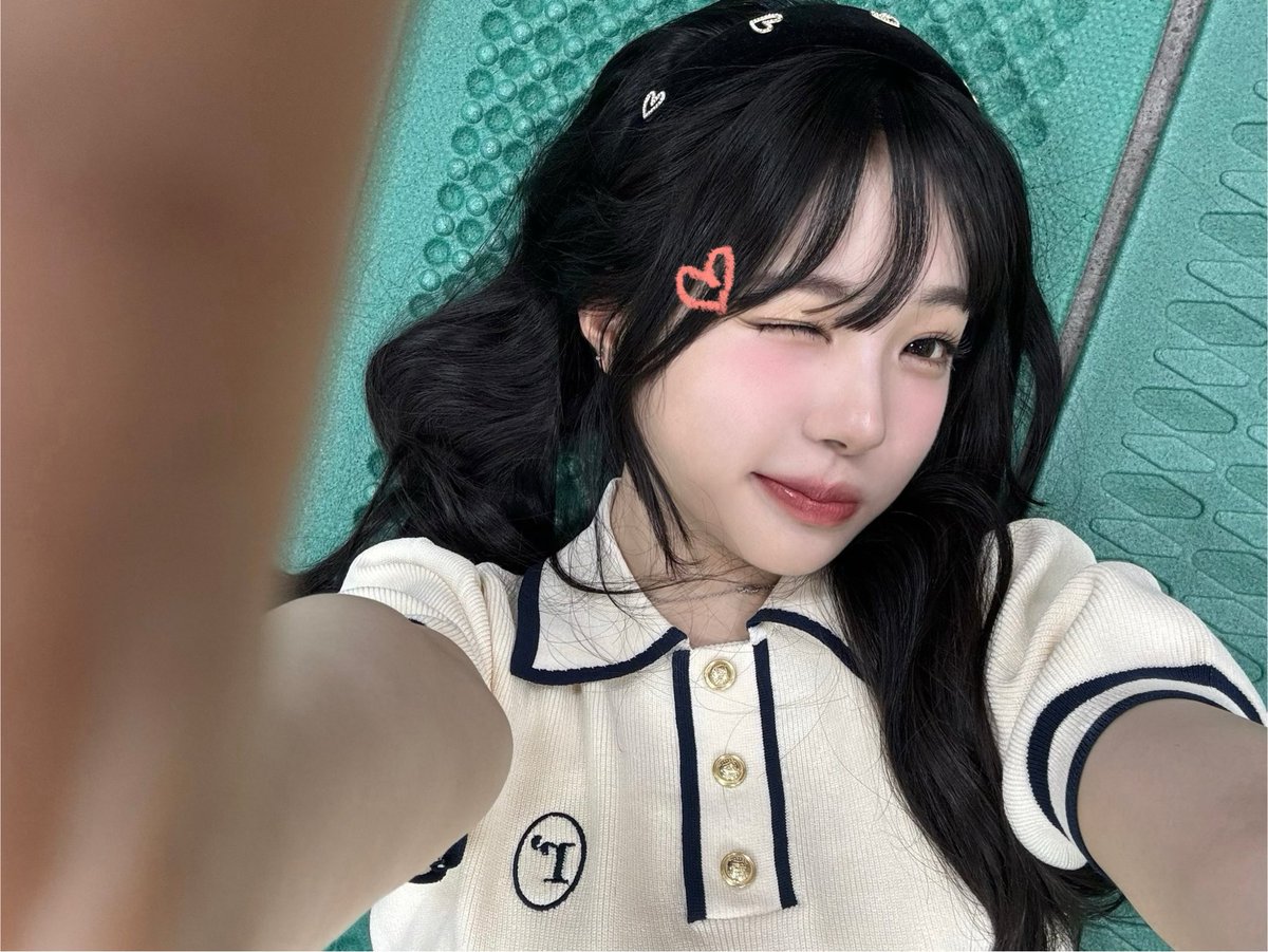 GXHfTRTawAAW1h1.jpg