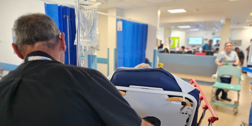 ⚠️ Our hospital is extremely busy and this means people are having a long wait to be seen.

If you have a loved one in hospital please speak to the wards about how you can help to support them going home.

If it is not an emergency, please 📞  NHS 111 / 111.nhs.uk
