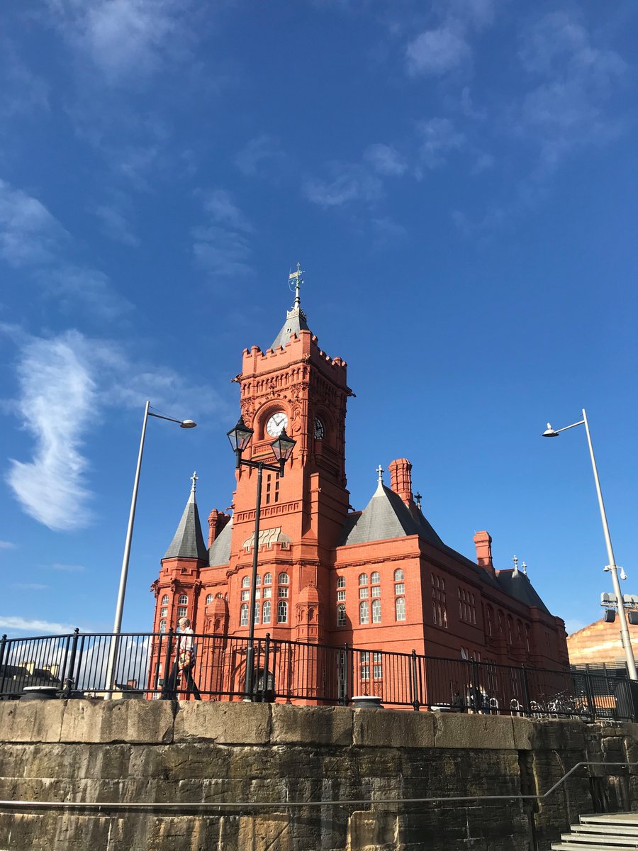 Did you know we're just a stones throw from <a href="/SeneddCymru/">Senedd Cymru</a>?🏴󠁧󠁢󠁷󠁬󠁳󠁿

❓Fun Fact!❓
The Senedd is one of the most environmentally friendly parliament buildings in the world! It uses geothermal energy for heating and rainwater from the roof is ushed to flush the toilets, cool right!

#fact