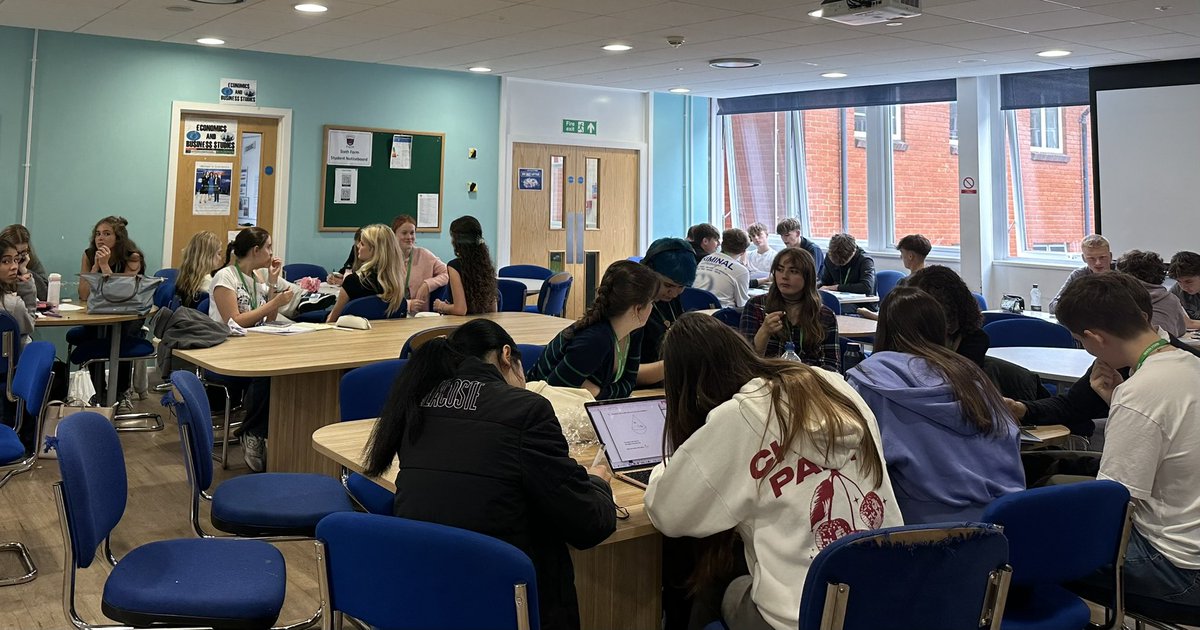 Guildford County Sch (@guildfordcounty) on Twitter photo A fantastic start to the new term at Sixth Form! The corridors are alive with energy as students dive into their courses, and settle into exciting new routines. šš Interested in joining our vibrant community? A few spaces are still available! Jphillips@guildfordcounty.co.uk A fantastic start to the new term at Sixth Form! The corridors are alive with energy as students dive into their courses, and settle into exciting new routines. šš Interested in joining our vibrant community? A few spaces are still available! Jphillips@guildfordcounty.co.uk