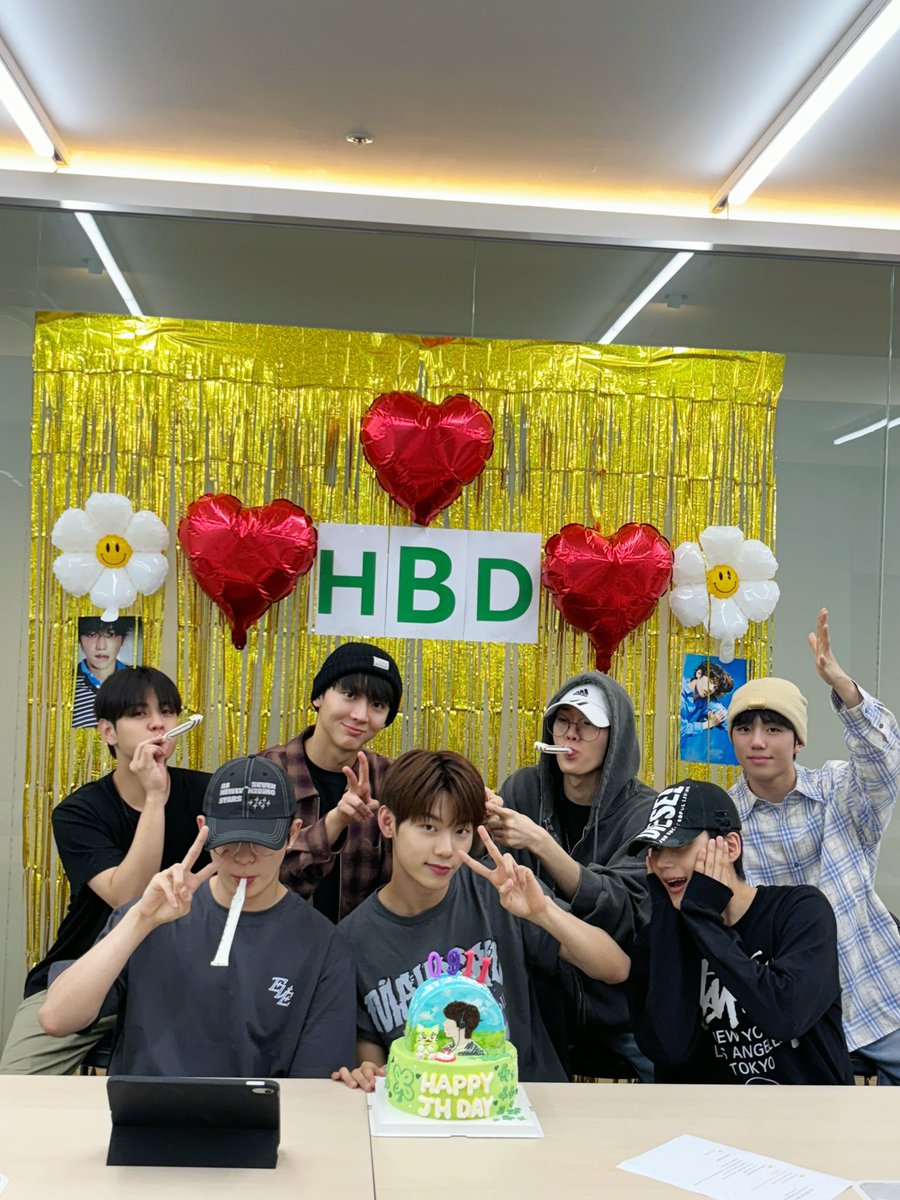 EVNNE_official tweet picture