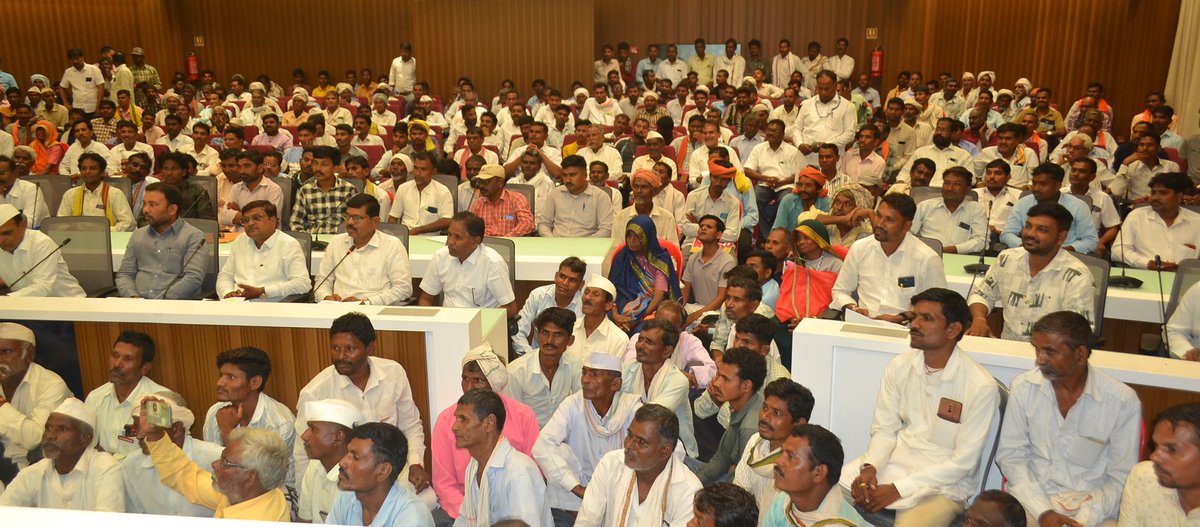 DISTRICT INFORMATION OFFICE, DHULE (@infodhule) on Twitter photo राष्ट्रीय अनुसूचित जमाती आयोगाचे अध्यक्ष <a href="/AntarsinghArya/">Antarsingh Arya</a> हे दोन दिवसांच्या #धुळे जिल्हा दौऱ्यावर आलेले आहे. दौऱ्याच्या पहिल्या दिवशी त्यांनी धुळे येथे अनुसूचित जमातीच्या नागरीकांच्या विविध समस्या संस्था, संघटनाकडून जाणून घेतल्या. <a href="/MahaDGIPR/">MAHARASHTRA DGIPR</a> <a href="/airnewsalerts/">All India Radio News</a> <a href="/dhulezp/">Dhule Zilla Parishad</a> <a href="/ncsthq/">National Commission for Scheduled Tribes</a> राष्ट्रीय अनुसूचित जमाती आयोगाचे अध्यक्ष <a href="/AntarsinghArya/">Antarsingh Arya</a> हे दोन दिवसांच्या #धुळे जिल्हा दौऱ्यावर आलेले आहे. दौऱ्याच्या पहिल्या दिवशी त्यांनी धुळे येथे अनुसूचित जमातीच्या नागरीकांच्या विविध समस्या संस्था, संघटनाकडून जाणून घेतल्या. <a href="/MahaDGIPR/">MAHARASHTRA DGIPR</a> <a href="/airnewsalerts/">All India Radio News</a> <a href="/dhulezp/">Dhule Zilla Parishad</a> <a href="/ncsthq/">National Commission for Scheduled Tribes</a>