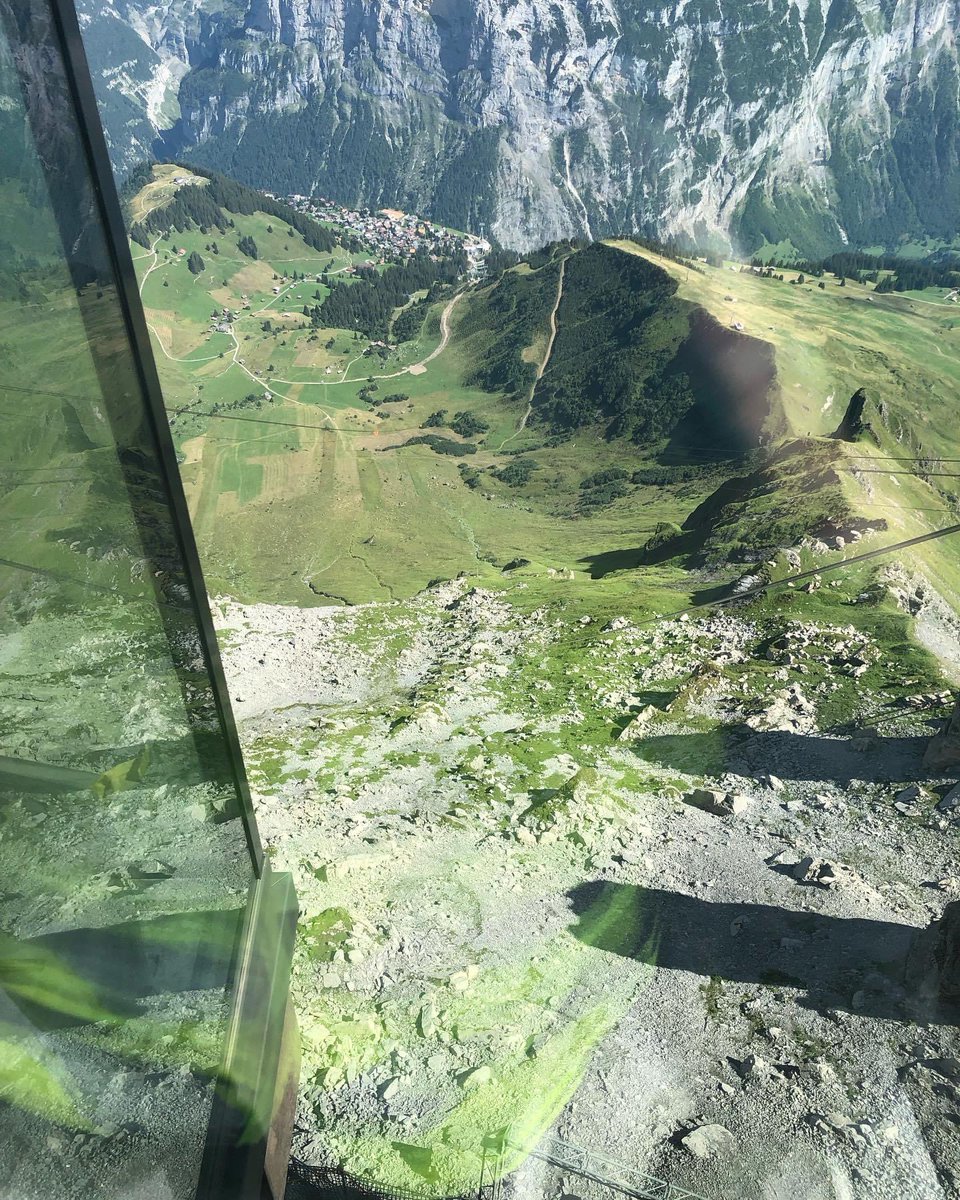 Construction update: Birg.
The base station at #Birg for the #Schilthornbahn20xx is coming along. It will open in December 2024 
(3 of 3 updates)

#murren #mürren #schilthorn #jungfrauregion #swissalps #switzerland