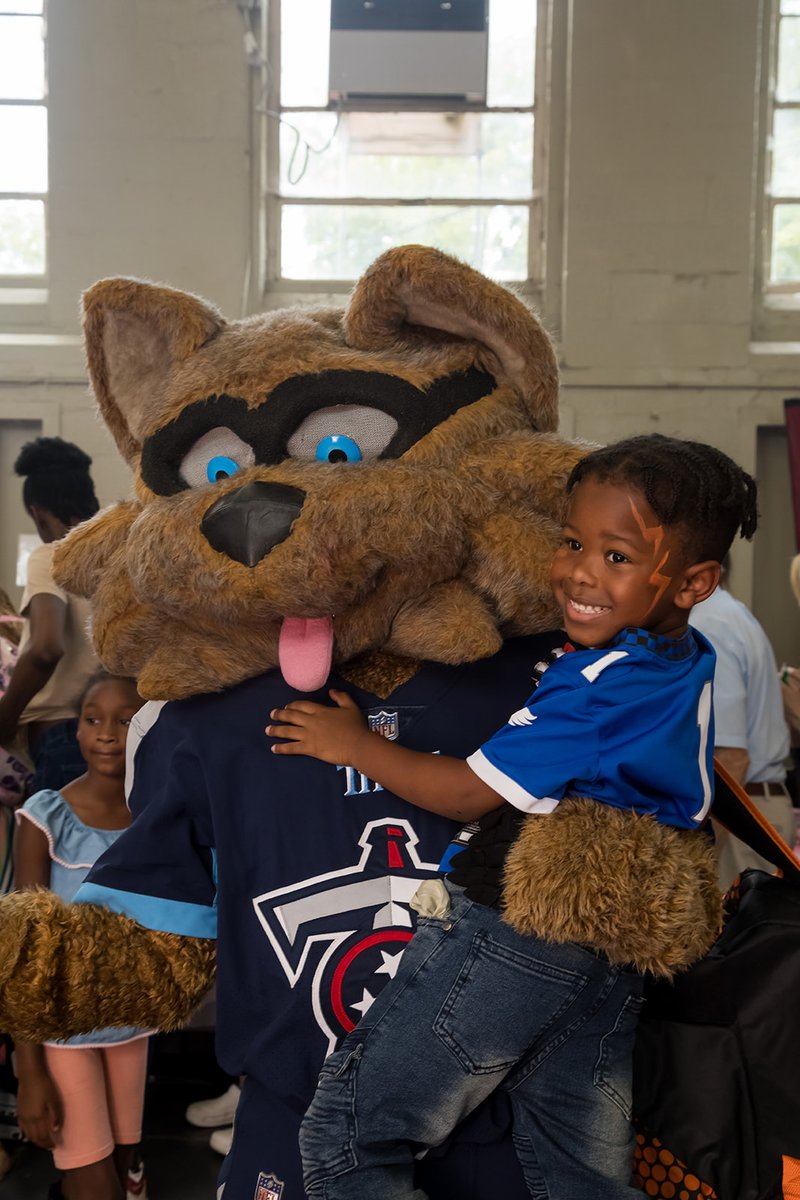 CHARMbyJS's tweet image. Back to School Bash was filled with endless smiles and heartwarming moments! Fills our hearts to see to see so many happy faces.
Sponsorship is now open for 2025. For more info on ways to become a sponsor, please visit childrenaremagical.org.