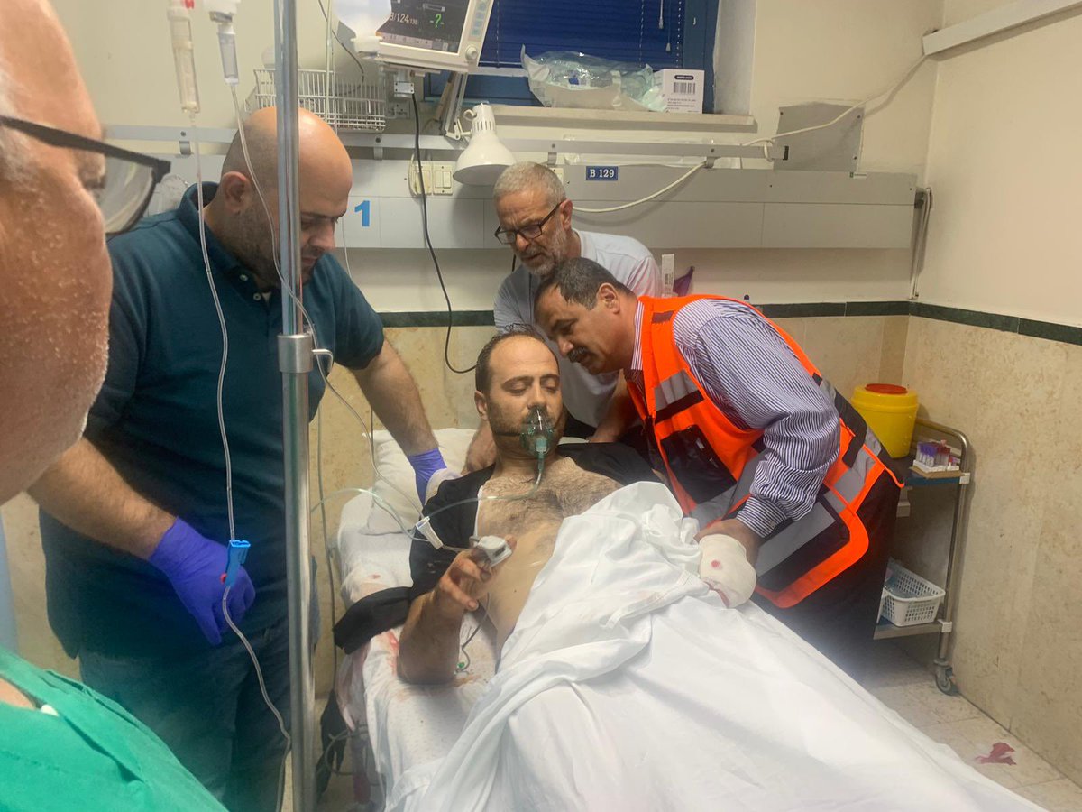 PalestineRCS's tweet image. The volunteer EMT with the Palestine Red Crescent Society, Mohamed Abu Diya, was shot with live bullets while providing care to a wounded individual in #Tulkarm camp.
#NotATarget ❌ #IHL #WestBank