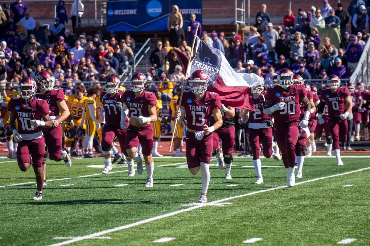 Cooper Simonds (@cooper_simonds) on Twitter photo After a great conversation with <a href="/JerhemeUrban83/">Jerheme Urban</a> this past weekend at <a href="/TUFootballTX/">Trinity University Football</a> I am blessed to announce that I have received my first offer to continue my academic and long snapping career! Ephesians 5:20
<a href="/CoachGezella/">Coach Gezella</a> <a href="/CoachLytal/">TUFB Coach_Lytal</a> <a href="/CoachQ_Carter/">Quentin Carter</a> <a href="/CCWildcatFB/">Clear Creek Football</a> <a href="/Bobby_Joe_14/">Bobby Joe</a> After a great conversation with <a href="/JerhemeUrban83/">Jerheme Urban</a> this past weekend at <a href="/TUFootballTX/">Trinity University Football</a> I am blessed to announce that I have received my first offer to continue my academic and long snapping career! Ephesians 5:20
<a href="/CoachGezella/">Coach Gezella</a> <a href="/CoachLytal/">TUFB Coach_Lytal</a> <a href="/CoachQ_Carter/">Quentin Carter</a> <a href="/CCWildcatFB/">Clear Creek Football</a> <a href="/Bobby_Joe_14/">Bobby Joe</a>