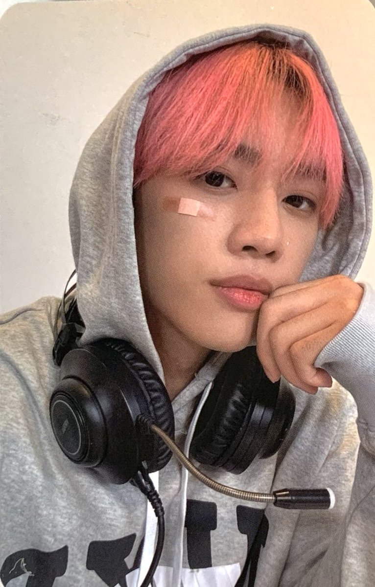 sunwoo gamer photocards it’s so overrr