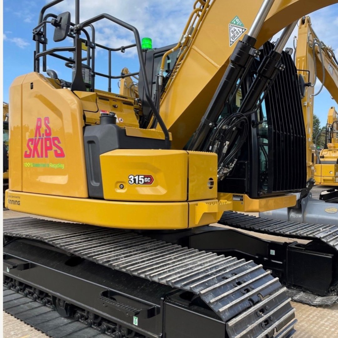 FinningNews's tweet image. In May one of our Territory Account Managers, Ryan Trafford, helped family-run company @RS Skips replace their mixed fleet.

Learn how we can do the same for you by visiting:
bit.ly/47BX18B

#teamtuesday #finningUKIreland #catmachine #wastemanagement @rsskips